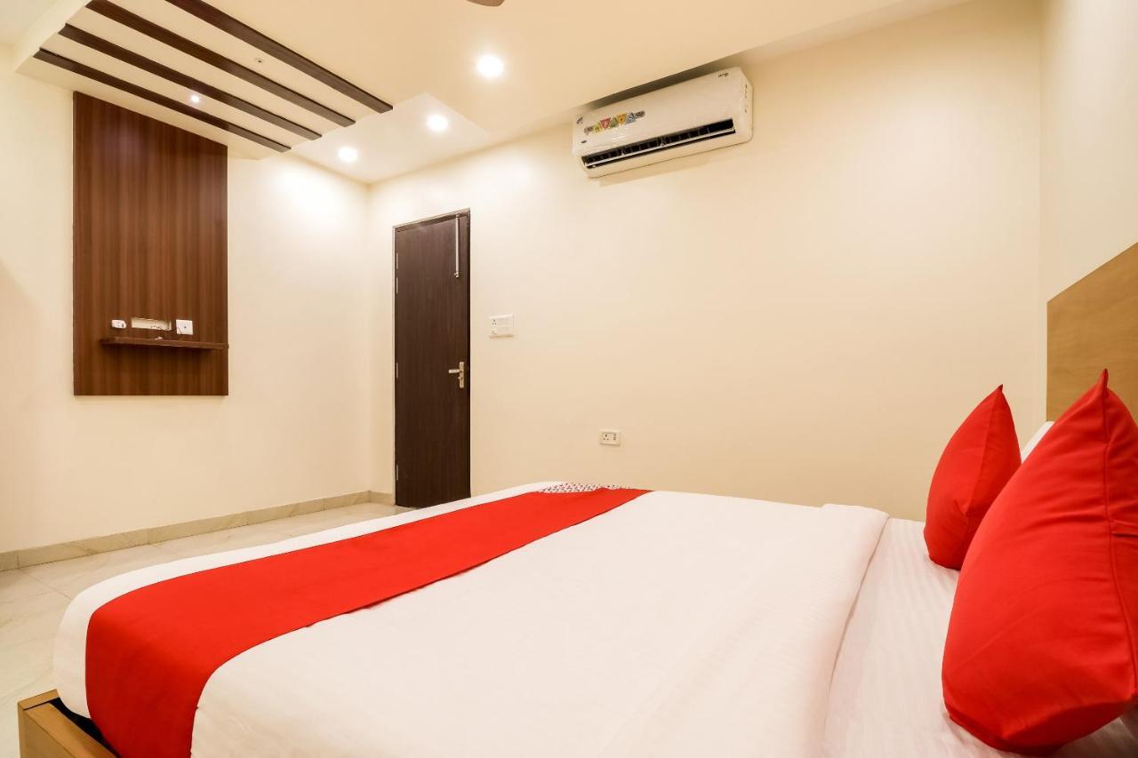 Hotel Oyo 61050 S S K Continental Juhi Bari Exterior foto